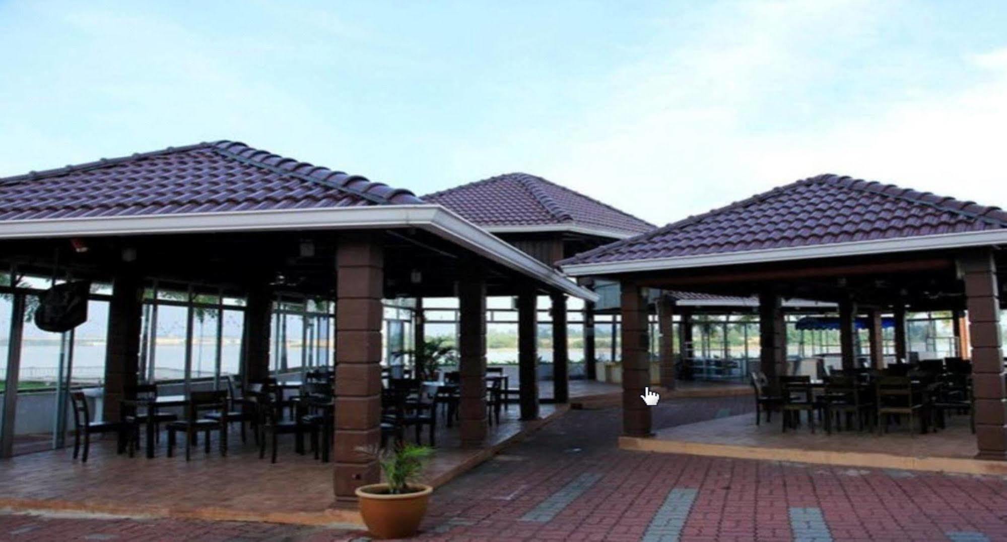 Felda Residence Kuala Terengganu Exteriör bild